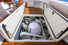 2010 VIKING ENCLOSED FLYBRIDGE "WASABI" photo 4