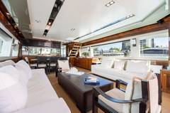 2012 HORIZON YACHTS E88 "ISLAND SOUL" photo 5