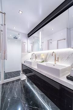 2012 HORIZON YACHTS E88 "ISLAND SOUL" photo 9