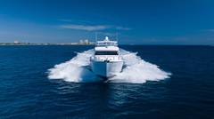 2005 HATTERAS 80 "OUTRAGEOUS" photo 3