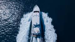 2005 HATTERAS 80 "OUTRAGEOUS" photo 8