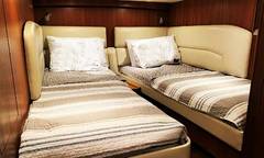 2009 TIARA YACHTS Sovran 4300 "2009 TIARA YACHTS SOVRAN 4300" photo 7