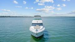 2000 CARVER 530 Voyager Pilothouse "NO SURRENDER" photo 3