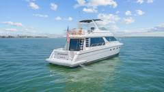 2000 CARVER 530 Voyager Pilothouse "NO SURRENDER" photo 5