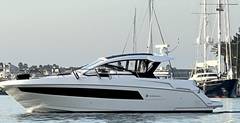 2017 CRUISER YACHTS 390 Express Coupe "LUX LIFE" photo 1