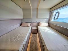 2018 CUSTOM LINE Custom Line "CUSTOM LINE 108" photo 6