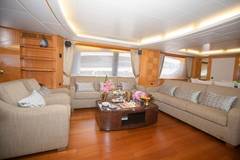 2010 AZIMUT YACHTS Grande "AZIMUT 105" photo 9