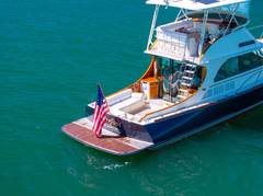 2014 HINCKLEY Talaria 48 Flybridge "BAREFOOT" photo 3