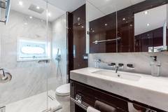 2018 SUNSEEKER "95 FT 2018 SUNSEEKER 95 YACHT, MIRRACLE" photo 2