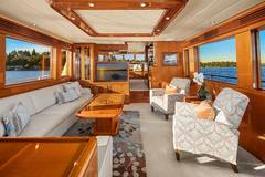 2014 HAMPTON YACHTS 720 Skylounge LRC "LA BELLA VITA II" photo 2