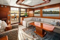 2014 HAMPTON YACHTS 720 Skylounge LRC "LA BELLA VITA II" photo 7