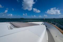 2000 HORIZON MOTOR YACHTS "THE USUAL" photo 4