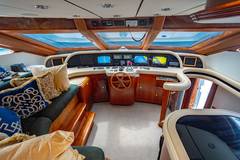 2000 DESTINY Flybridge Motoryacht "AQUA" photo 9