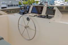 1999 TRINITY YACHTS Raised Pilothouse "DIRT POOR" photo 9