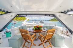 1996 AZIMUT YACHTS "CALAIS" photo 4