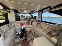 2018 AZIMUT YACHTS 66 Flybridge "XAX66046F718" photo 8