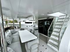 2021 HARGRAVE SKylounge "SCRORPIO II" photo 2