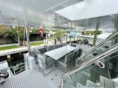 2021 HARGRAVE SKylounge "SCRORPIO II" photo 8