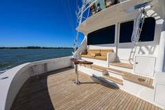 2006 VIKING 64 Convertible "1/2 BARREL" photo 9
