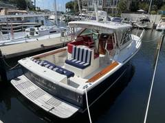 2017 HUNT YACHTS Surfhunter 29 "BEYOND THE SEA" photo 5
