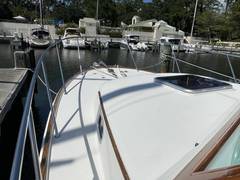 2017 HUNT YACHTS Surfhunter 29 "BEYOND THE SEA" photo 6