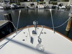 2017 HUNT YACHTS Surfhunter 29 "BEYOND THE SEA" photo 7
