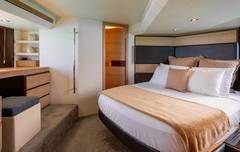 2011 AZIMUT YACHTS 58 Fly "GOLDEN SUN" photo 9