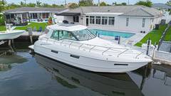 2012 CRUISERS YACHTS 48 Cantius "HAPPY OURS" photo 3