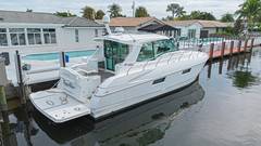 2012 CRUISERS YACHTS 48 Cantius "HAPPY OURS" photo 4
