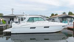 2012 CRUISERS YACHTS 48 Cantius "HAPPY OURS" photo 1