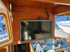 2004 LEGACY YACHTS Sedan Flybridge "LINDY" photo 8