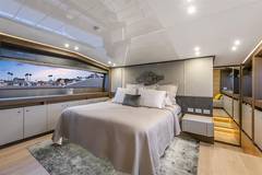 2016 FERRETTI YACHTS 960 "LONTANO" photo 8