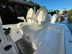 2024 INVINCIBLE 33 Catamaran "-" photo 3