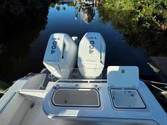 2024 INVINCIBLE 33 Catamaran "-" photo 7