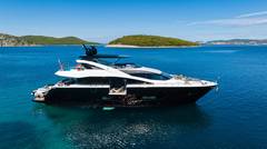 2020 SUNSEEKER 86 Yacht "BLACK MAMBA" photo 1