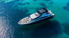 2020 SUNSEEKER 86 Yacht "BLACK MAMBA" photo 4
