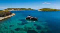 2020 SUNSEEKER 86 Yacht "BLACK MAMBA" photo 5
