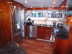 1986 BURGER BOAT COMPANY Flush Deck with Flybridge "SHEPSL X" photo 8