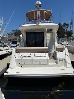 2014 CARVER YACHTS C34 "AQUEOUS SOLUTION" photo 4
