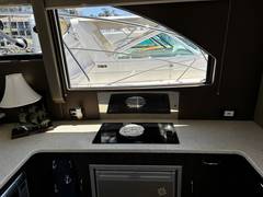 2014 CARVER YACHTS C34 "AQUEOUS SOLUTION" photo 7