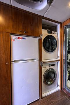 2018 HARGRAVE Raised Pilothouse "SECOND AMENDMENT" photo 9