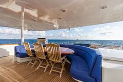 2009 CRYSTAL YACHT "EMPIRE SEA" photo 5