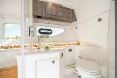 2025 SEA RAY 370 Sundancer OB "TIRE KING" photo 5
