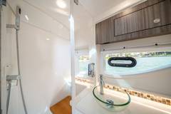 2025 SEA RAY 370 Sundancer OB "TIRE KING" photo 6