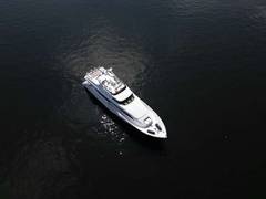 2001 LAZZARA YACHTS 94ft "IV TRANQUILITY - 94 FT LAZZARA MOTORYACHT 2001" photo 4