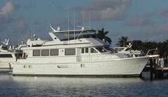 1999 HATTERAS Sport Deck "WHALE'S WAY" photo 1