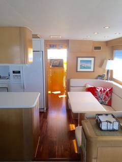 1999 HATTERAS Sport Deck "WHALE'S WAY" photo 4