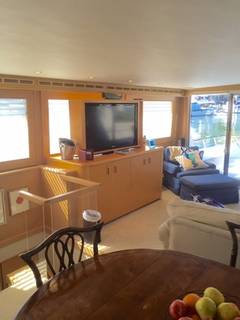 1999 HATTERAS Sport Deck "WHALE'S WAY" photo 6