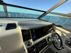 2021 SEA RAY SUNDANCER 320 "MOMENTUM" photo 5