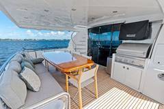 2005 HORIZON YACHTS 82 Skylounge "BABE" photo 9